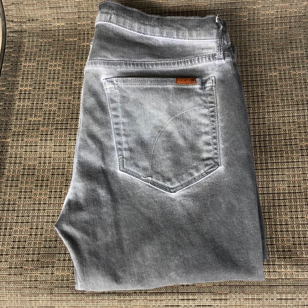NWOT Joe’s Straight + Narrow Grey Jeans